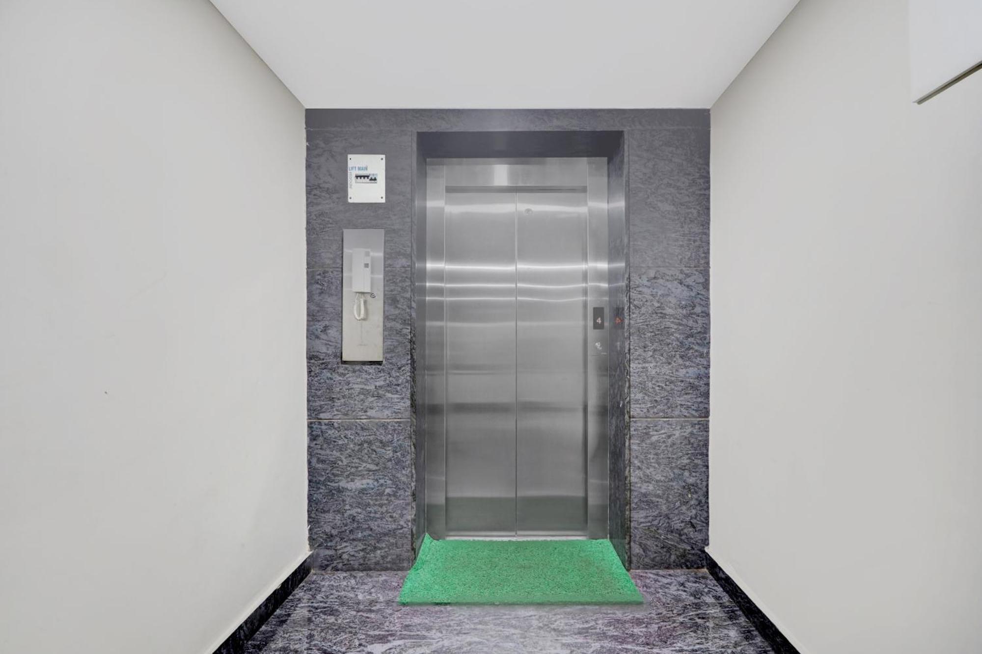 Hotel Super Townhouse Daba Garden Road Visakhapatnam Exterior foto